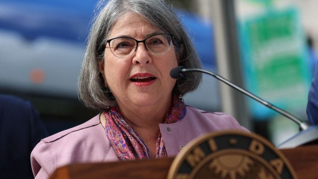 Alcaldesa de Miami-Dade lamentó revocatoria del parole humanitario