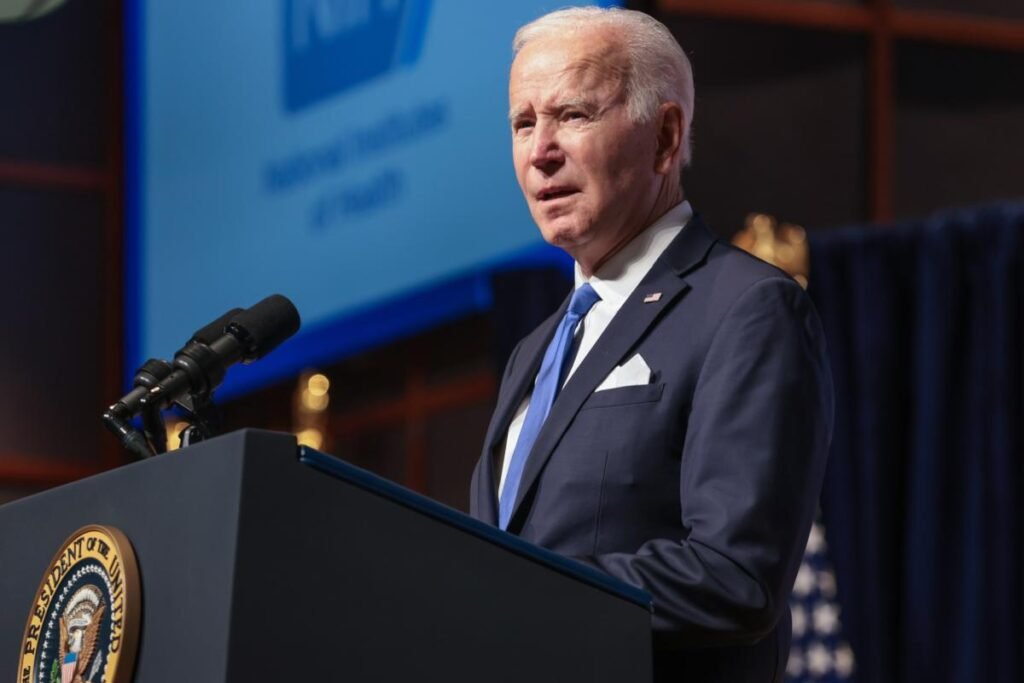 Joe Biden anunció que inició su tratamiento contra el cáncer y que el pronóstico 