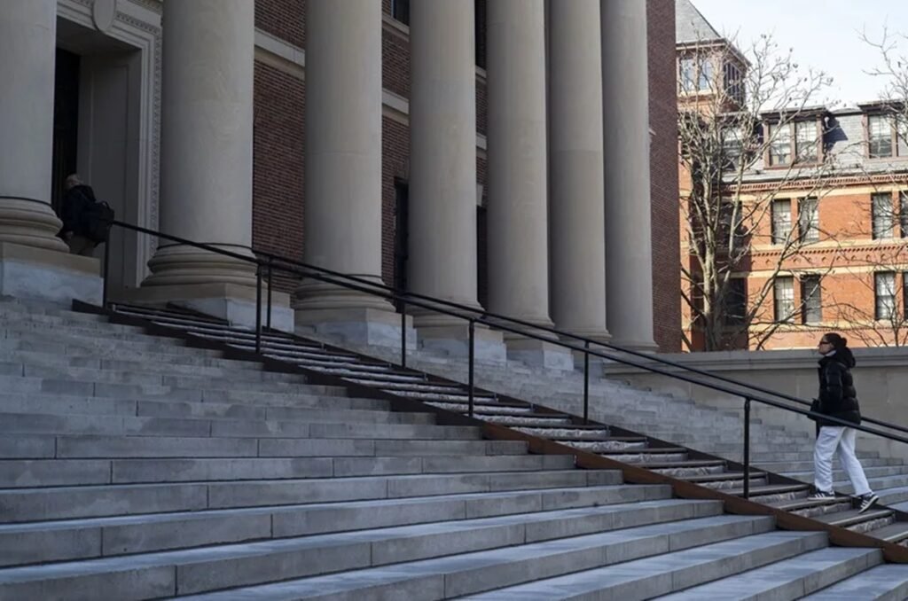 Estados Unidos pide a sus ciudadanos no viajar a Venezuela por alto riesgo de detención arbitraria y peligros graves