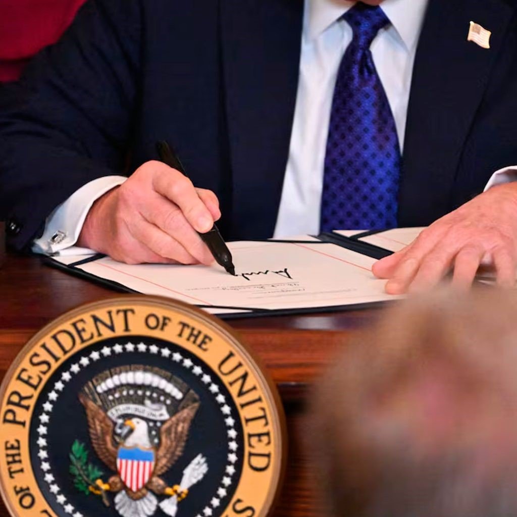 ¿Cómo encontrar a un inmigrante detenido por ICE en EEUU?