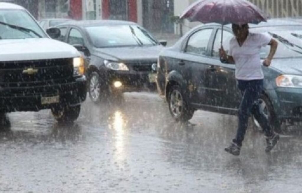 Onda tropical número 10 provoca fuertes lluvias en varios estados de Venezuela este #29Jun