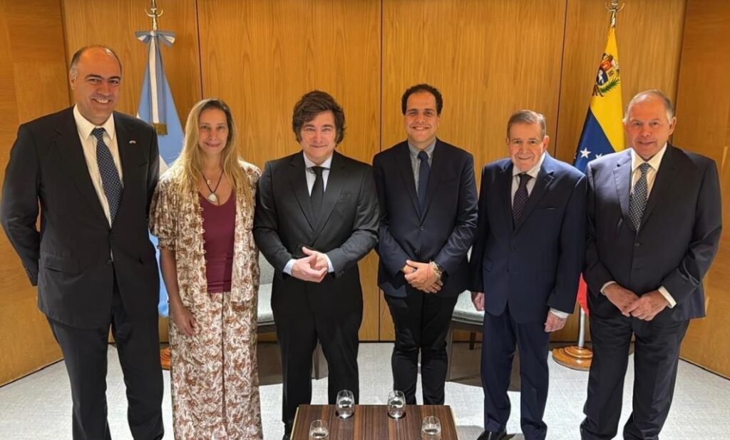 Edmundo González agradeció a Javier Milei por 