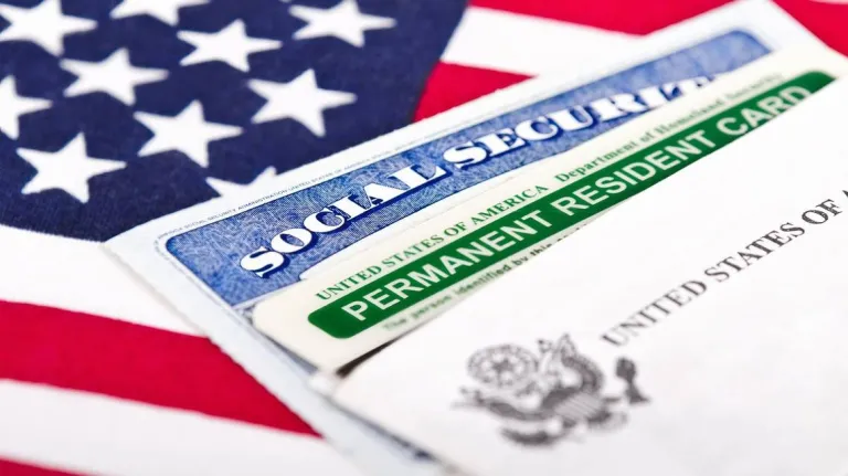 EEUU advierte cambios en la Green Card: quiénes pueden perderla y por qué