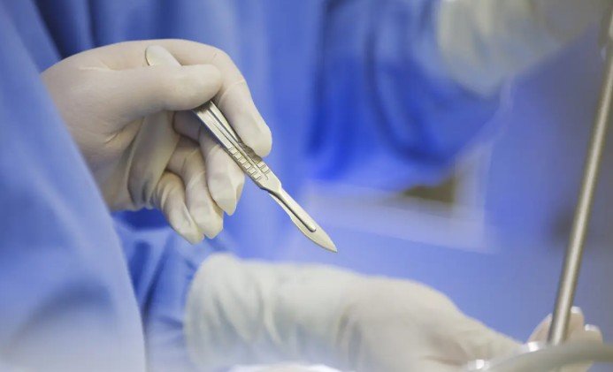 Fiscalía de Roma investigan la muerte de una mujer ecuatoriana tras someterse a una liposucción