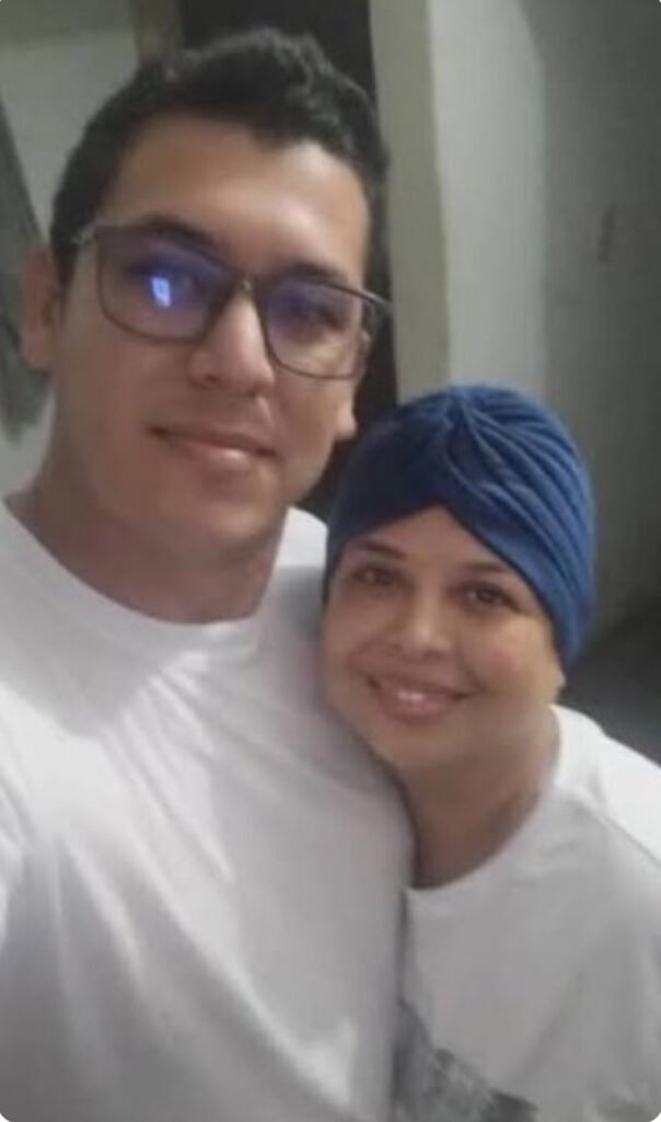 Venezuela. Falleció Yenny Barrios. Se fue sin despedirse de su querido hijo, Diego Sierralta, quien desde esa cárcel injusta rogaba por verla…